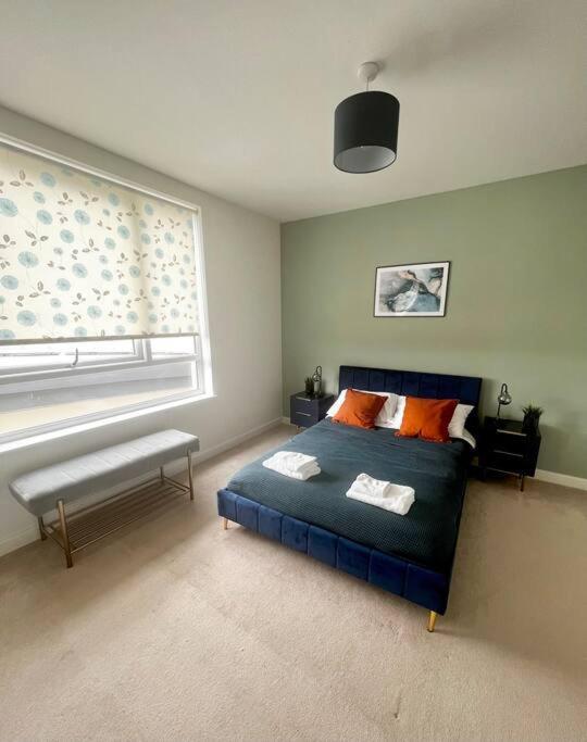 Modern, Comfy 2 Bedroom In Hatfield, Town Centre, Perfect For Contractors, Free Parking * Hatfield (Hertfordshire)