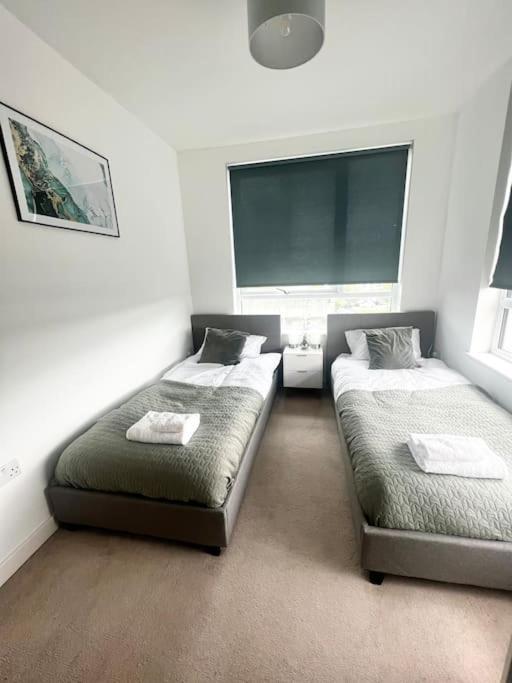Modern, Comfy 2 Bedroom In Hatfield, Town Centre, Perfect For Contractors, Free Parking * Hatfield (Hertfordshire)