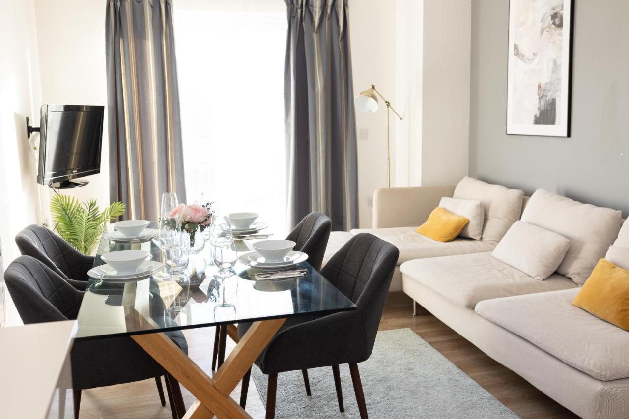 Apartment Modern, Comfy 2 Bedroom In Hatfield, Town Centre, Perfect For Contractors, Free Parking Hatfield (Hertfordshire)